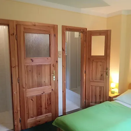 Hotel U Zeleneho Stromu - Zum Gruenen Baum Hrensko
