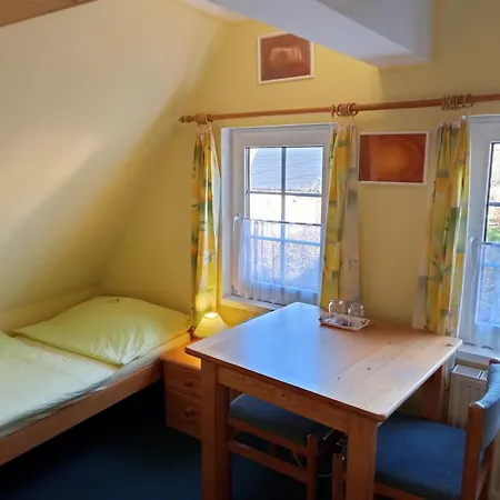 Hotel U Zeleneho Stromu - Zum Gruenen Baum Hrensko