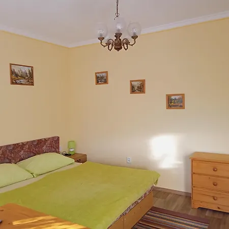 Hotel U Zeleneho Stromu - Zum Gruenen Baum Hrensko