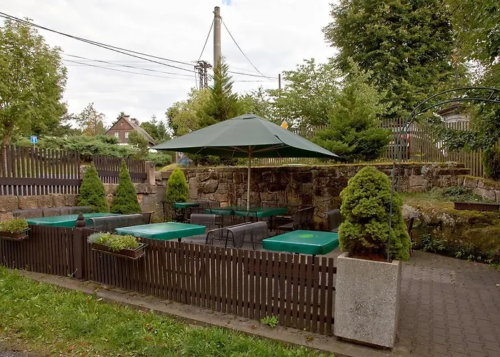 U Zeleneho Stromu - Zum Gruenen Baum Otel
