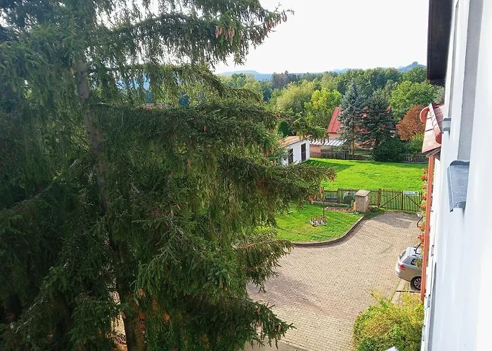 U Zeleneho Stromu - Zum Gruenen Baum Otel