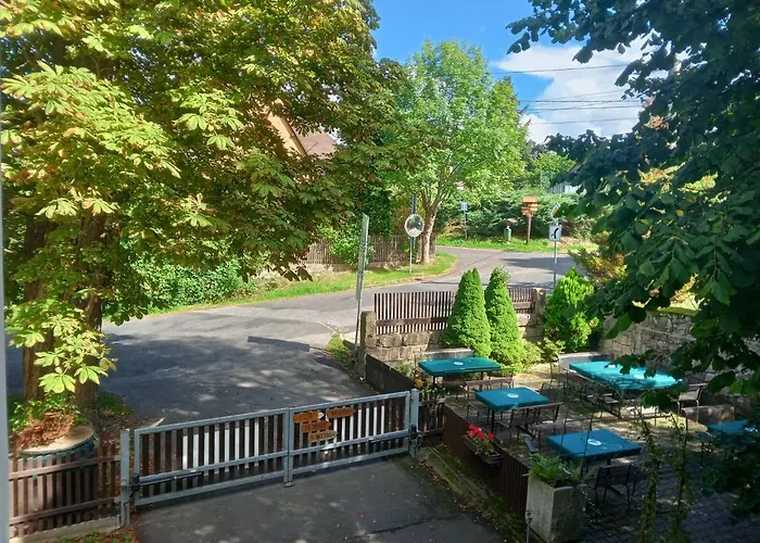 U Zeleneho Stromu - Zum Gruenen Baum Otel Hřensko