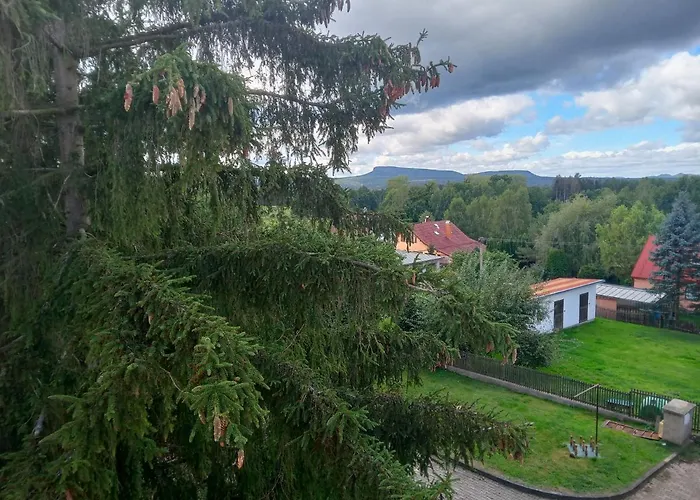 Otel U Zeleneho Stromu - Zum Gruenen Baum Hřensko