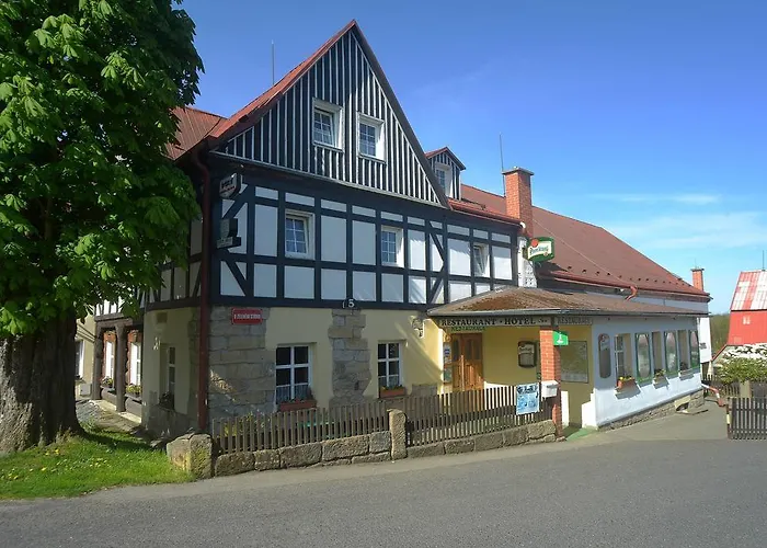 Otel U Zeleneho Stromu - Zum Gruenen Baum 3*